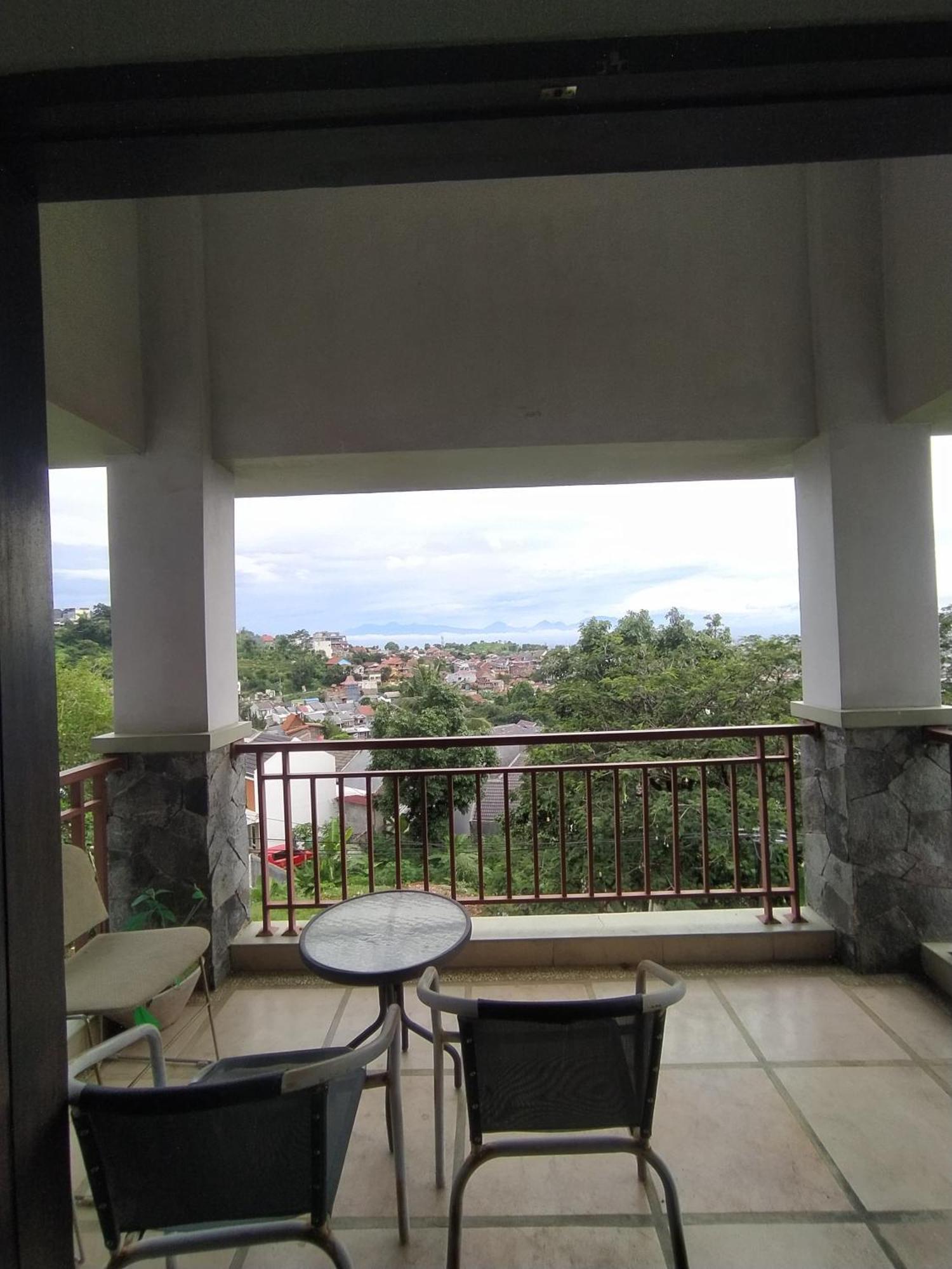 Villa Padasuka Raisa By Grorental บันดุง ภายนอก รูปภาพ